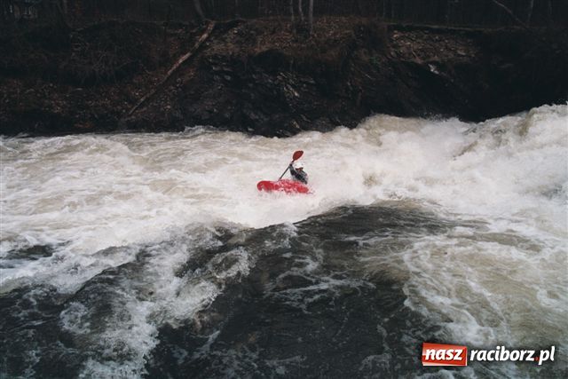 Zdjęcie w galerii na portalu naszraciborz.pl: Kajakarze rozpoczęli sezon wiadomości z regionu